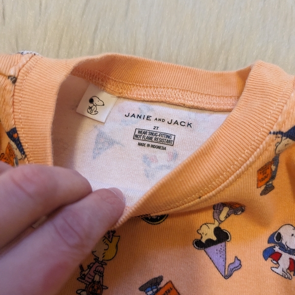 Janie and Jack Peanuts Halloween pajama top size 2T - Picture 5 of 6